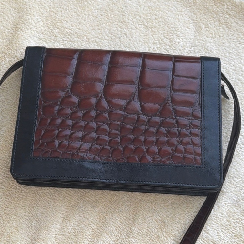 Brahmin Vintage Crossbody Bag Croc Embossed Leather Black Brown Wallet on String